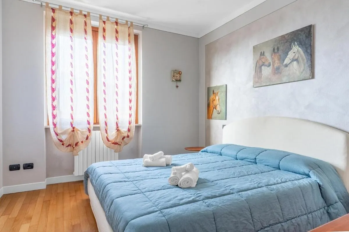 איסאו Residenza Degli Ulivi - Green House With Pool דירה