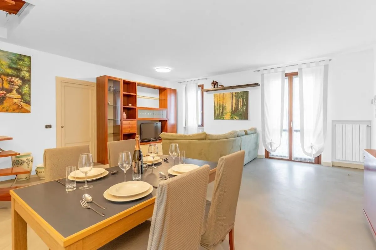 דירה איסאו Residenza Degli Ulivi - Green House With Pool איטליה
