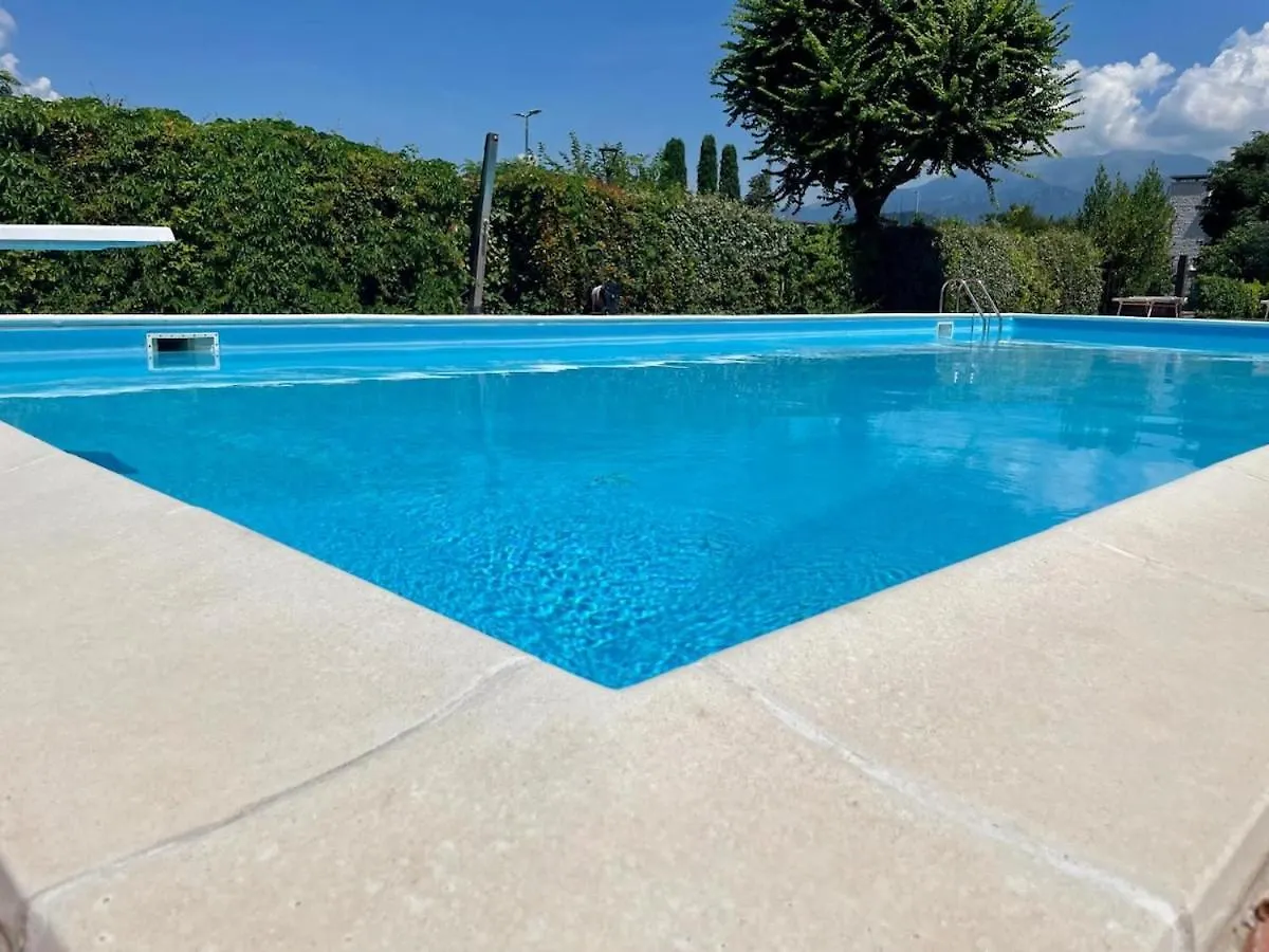 Residenza Degli Ulivi - Green House With Pool Исео 0*,  Италия