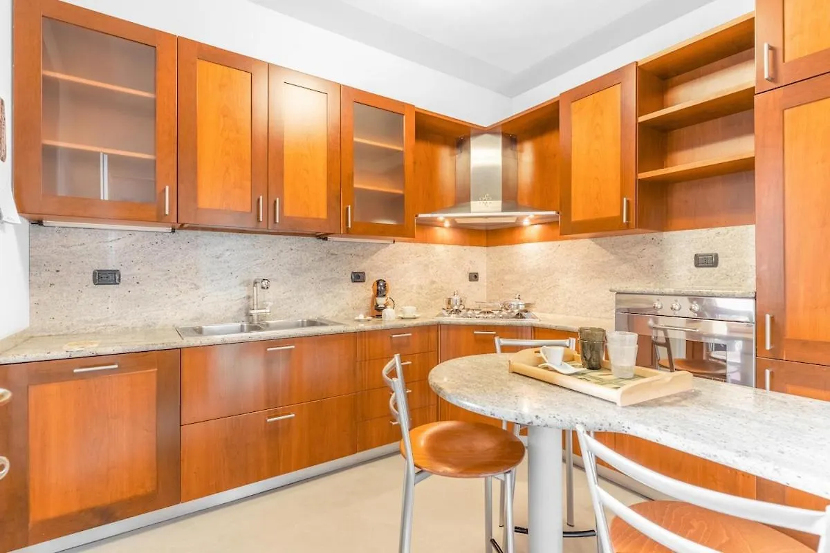 Апартаменты Residenza Degli Ulivi - Green House With Pool Исео